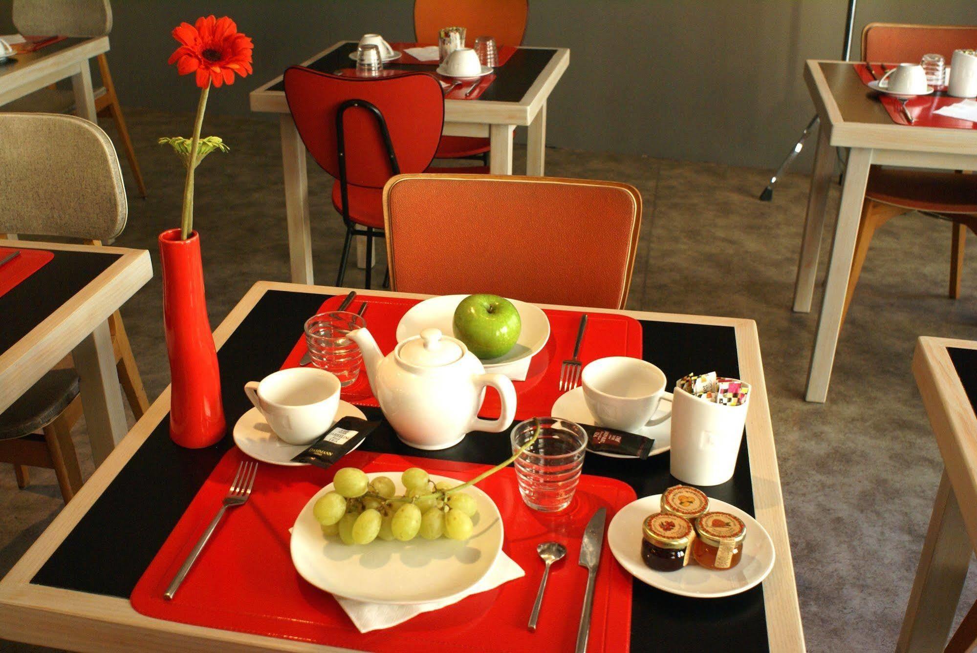 Hotel Edmond Rostand Marseille Bagian luar foto
